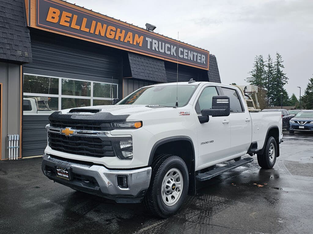 2024 Chevrolet Silverado 3500HD LT Crew Cab LB 4WD