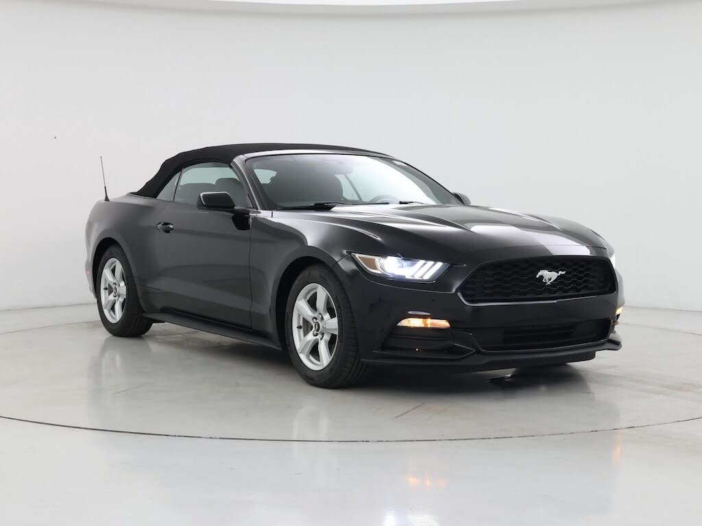 2015 Ford Mustang V6 Convertible RWD