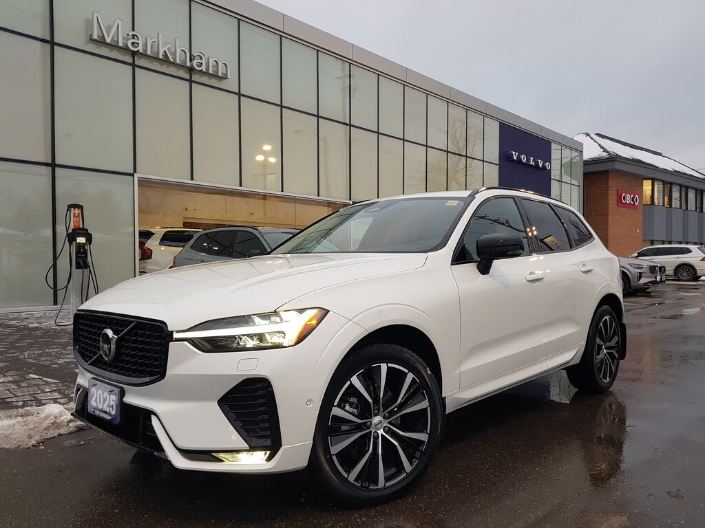 Volvo XC60 B5 Plus Dark Theme AWD 2025