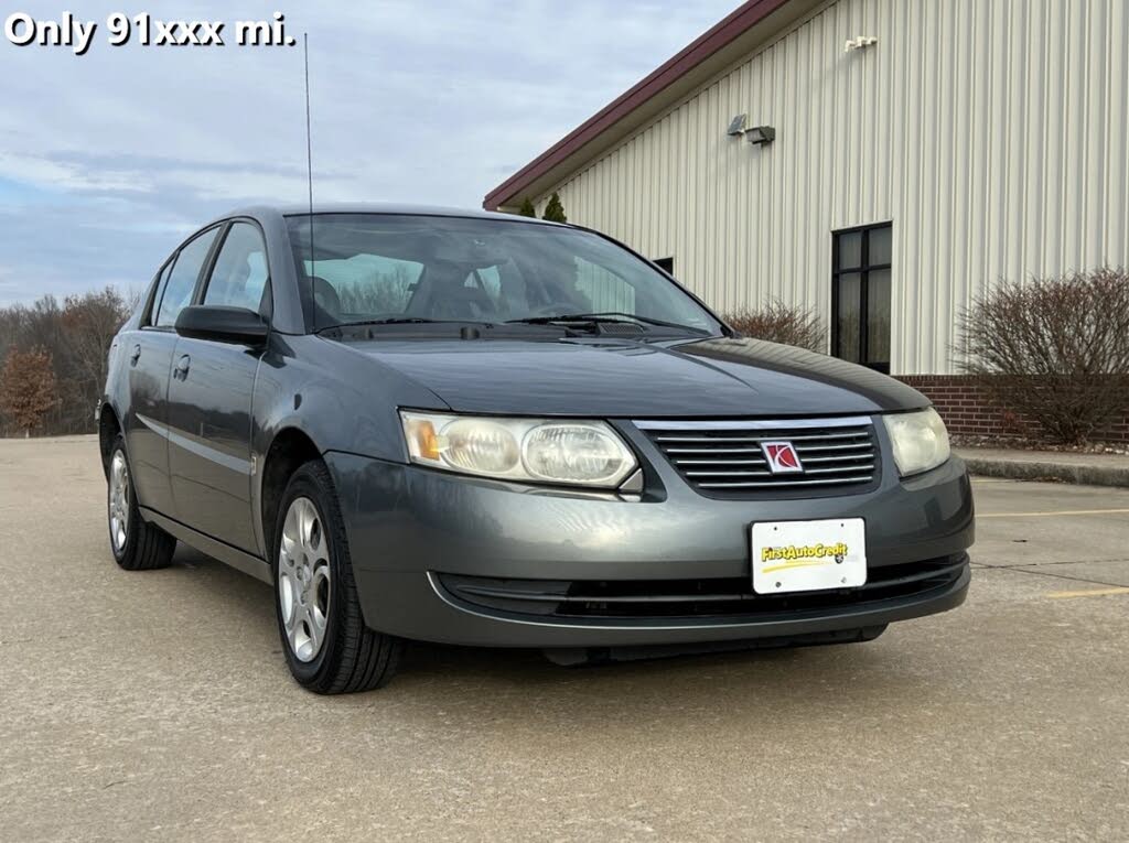 2005 Saturn ION 2