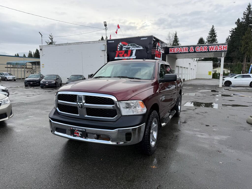 RAM 1500 ST Crew Cab 4WD 2017