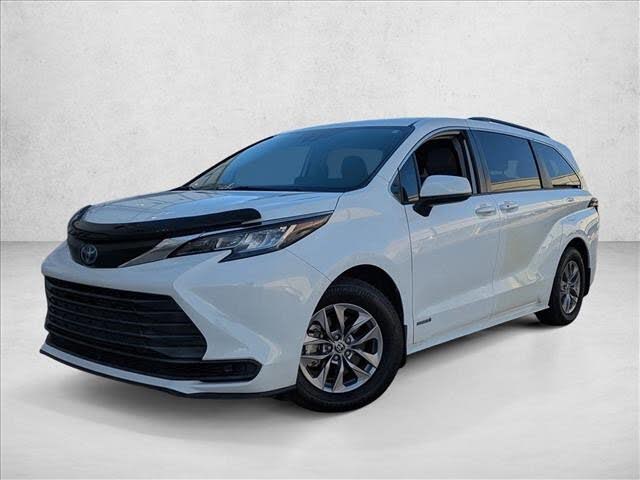 2021 Toyota Sienna LE 8-Passenger FWD