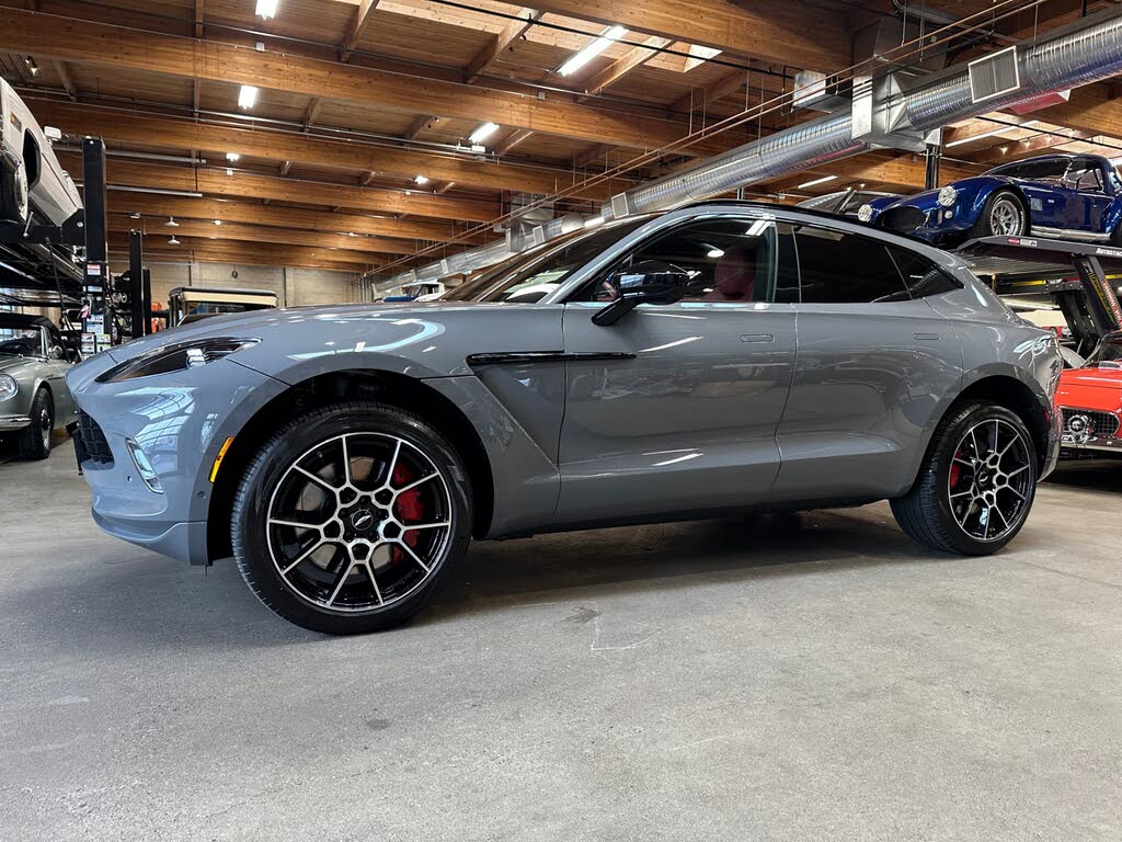 Aston Martin DBX AWD 2022