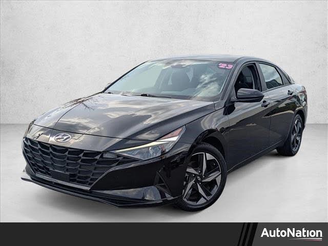 2023 Hyundai Elantra SEL FWD