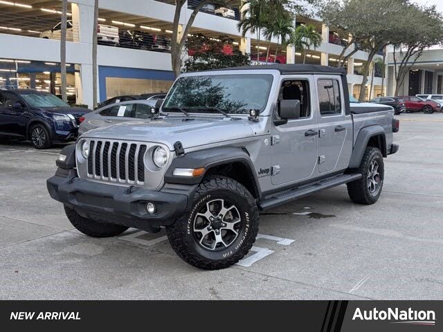 2020 Jeep Gladiator Sport S Crew Cab 4WD
