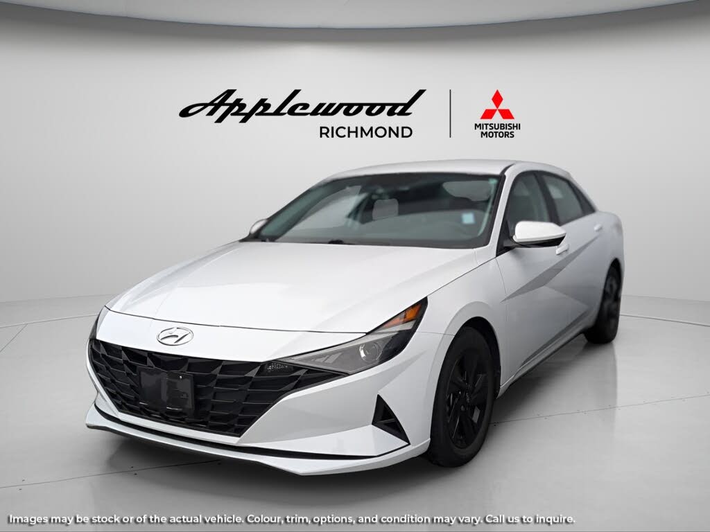 2022 Hyundai Elantra Preferred FWD