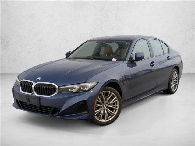 2023 BMW 3 Series 330e Hybrid Plug-in RWD