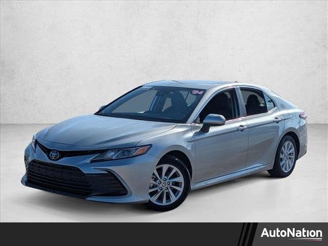 2024 Toyota Camry LE FWD