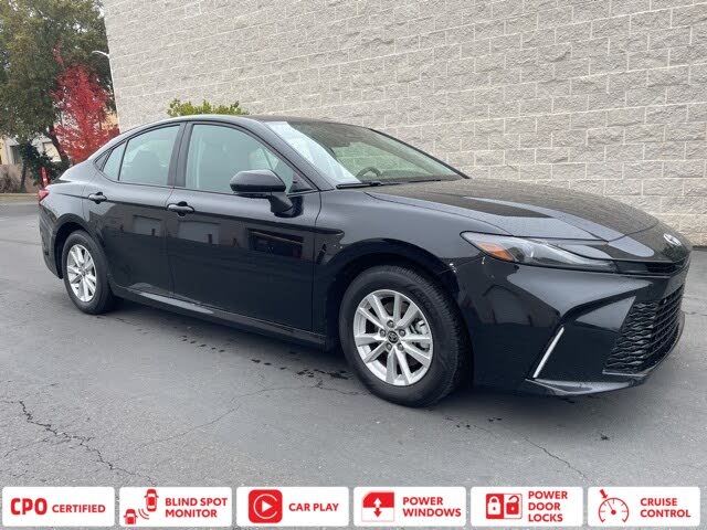 2025 Toyota Camry LE FWD
