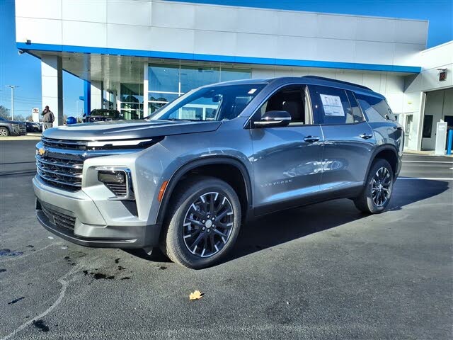 2026 Chevrolet Traverse LT FWD