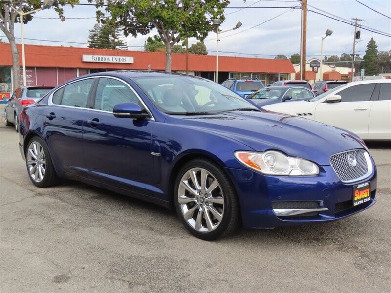 2010 Jaguar XF XF Premium RWD