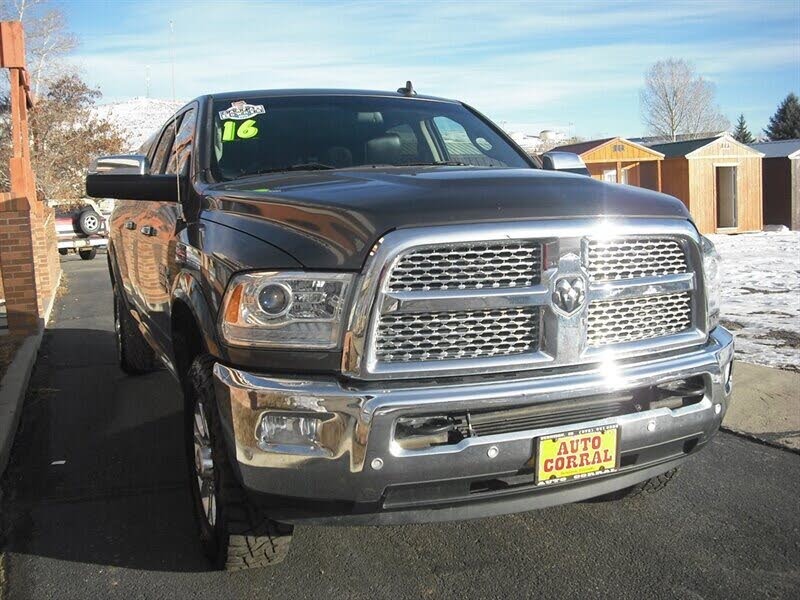 2016 RAM 3500 Laramie Crew Cab LB 4WD