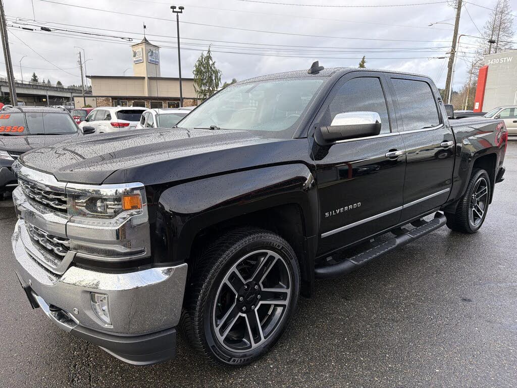2017 Chevrolet Silverado 1500 LTZ Crew Cab 4WD
