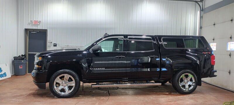 2018 Chevrolet Silverado 1500 Custom Crew Cab 4WD
