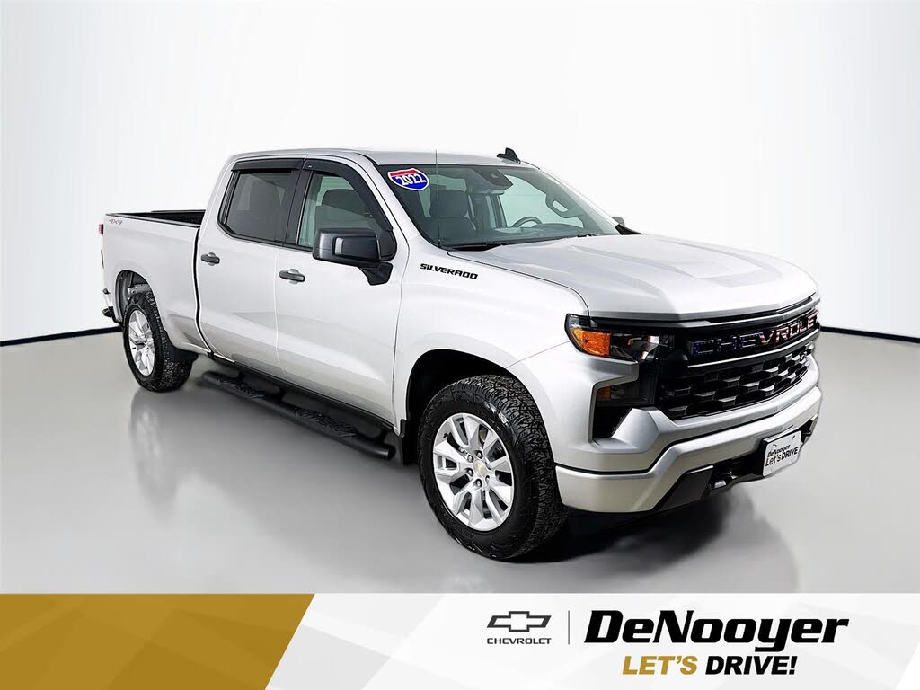 2022 Chevrolet Silverado 1500 Custom Crew Cab 4WD