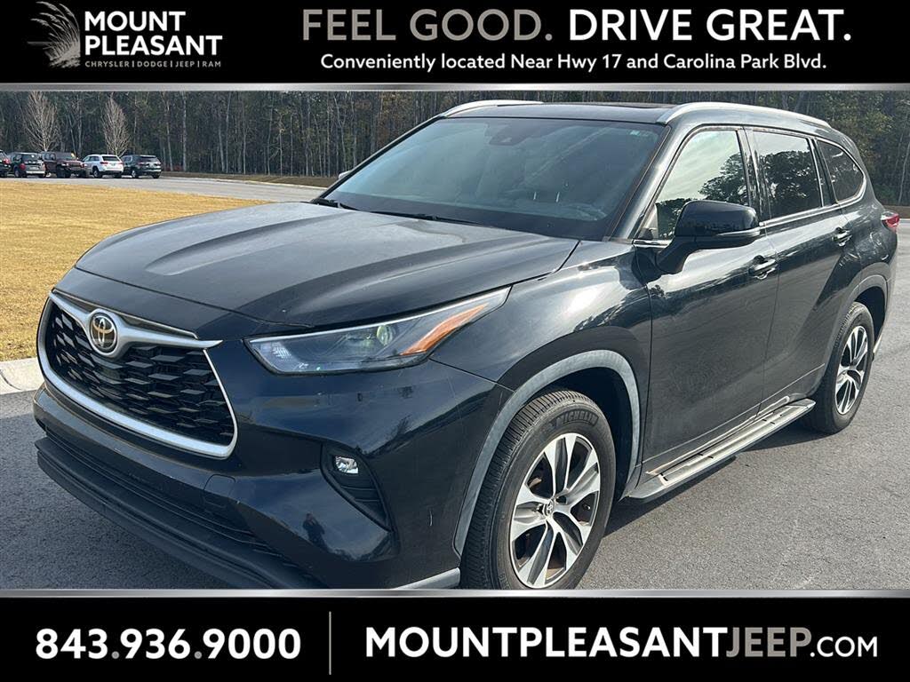 2022 Toyota Highlander XLE FWD