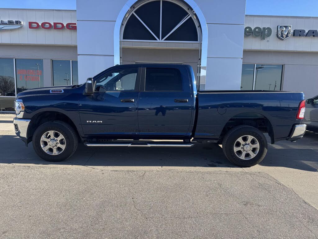 2024 RAM 2500 Big Horn Crew Cab 4WD