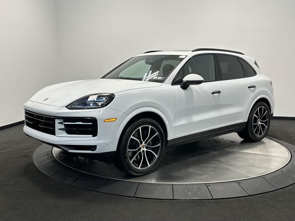 2025 Porsche Cayenne AWD