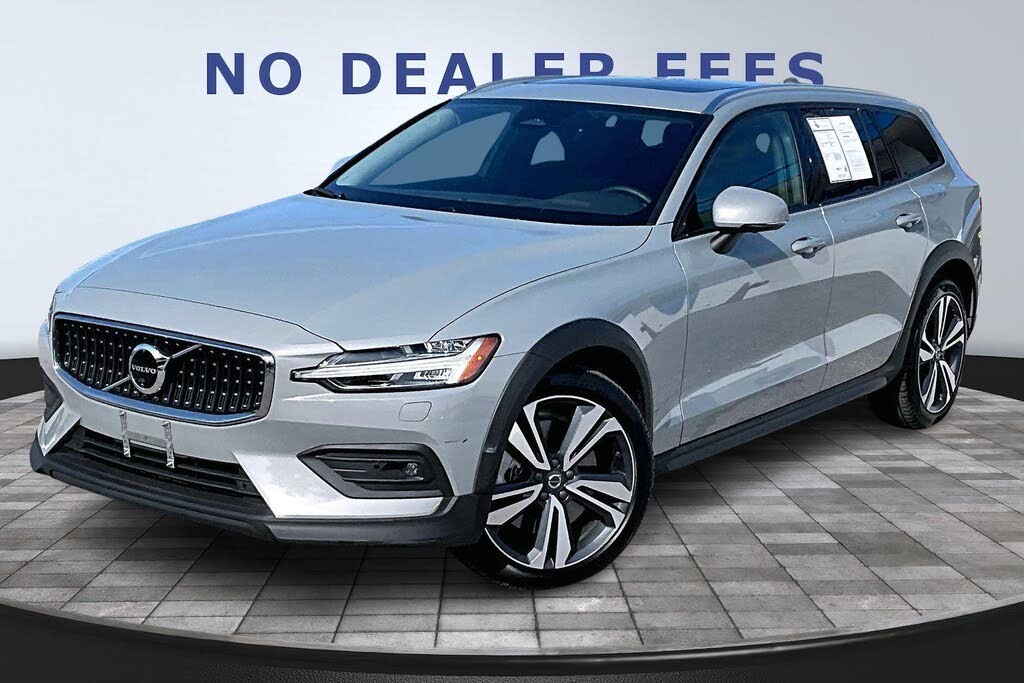 2025 Volvo V60 Cross Country B5 Plus AWD