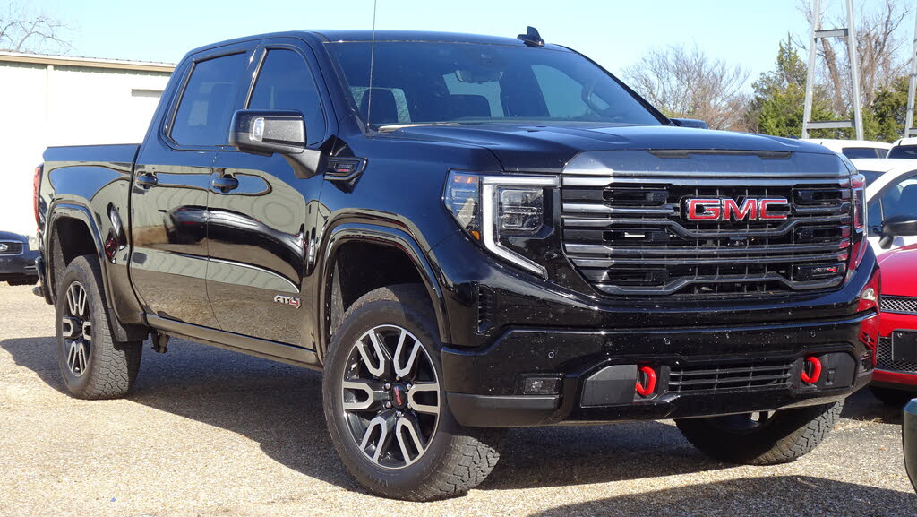 2023 GMC Sierra 1500 AT4 Crew Cab 4WD