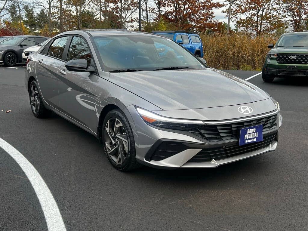 2025 Hyundai Elantra SEL Sport FWD