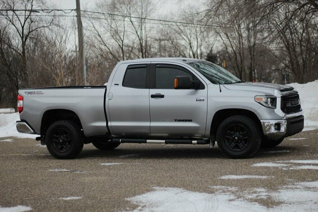 2017 Toyota Tundra SR5 Double Cab 5.7L 4WD