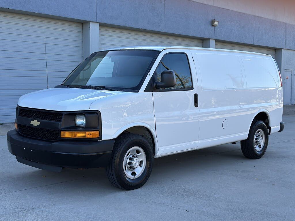 2015 Chevrolet Express Cargo 2500 RWD