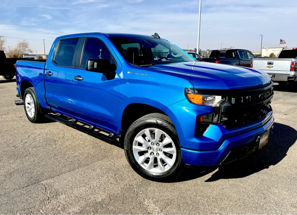 2022 Chevrolet Silverado 1500 Custom Crew Cab RWD