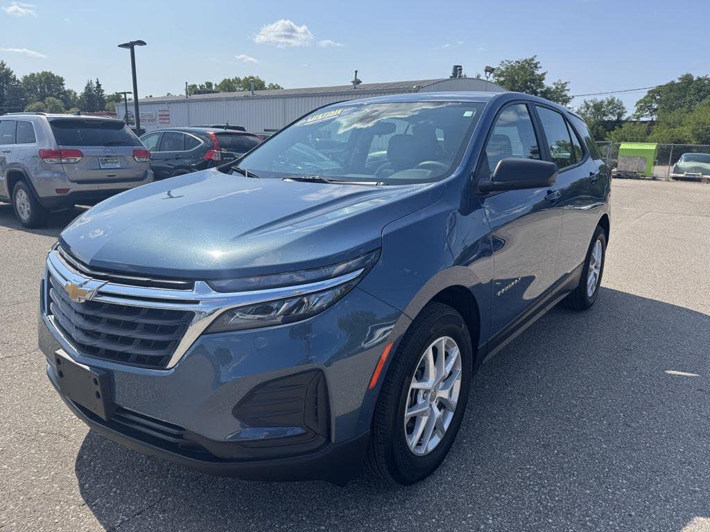 2024 Chevrolet Equinox LS FWD with 1LS