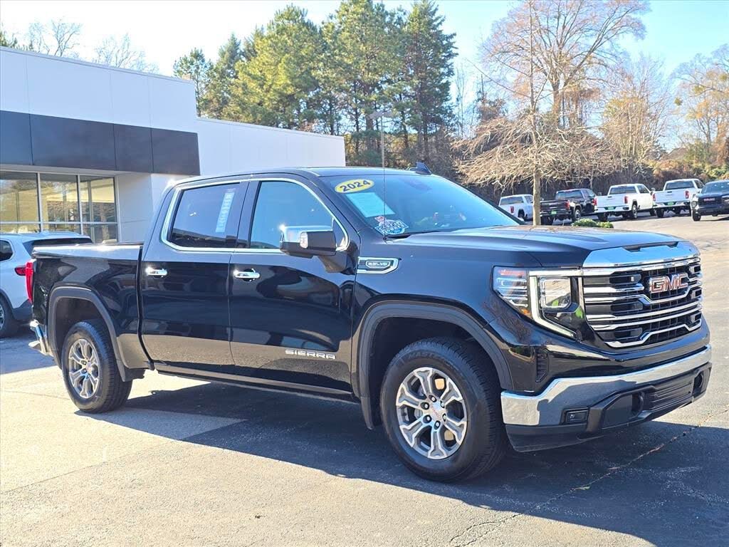 2024 GMC Sierra 1500 SLT Crew Cab RWD