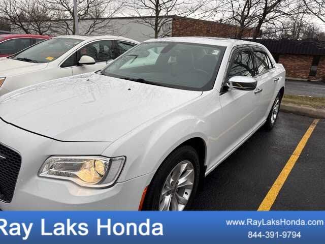 2016 Chrysler 300 Limited Anniversary RWD