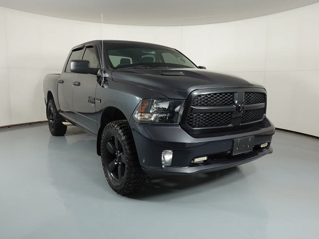 2019 RAM 1500 Classic Express Crew Cab 4WD