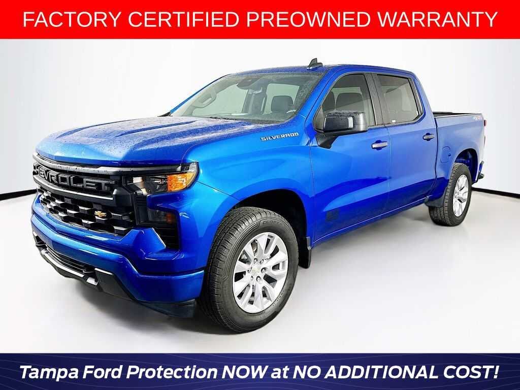 2022 Chevrolet Silverado 1500 Custom Crew Cab 4WD