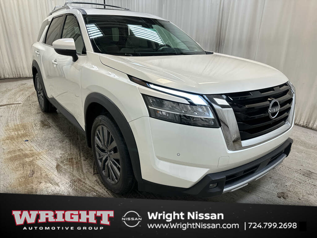 2024 Nissan Pathfinder SL 4WD