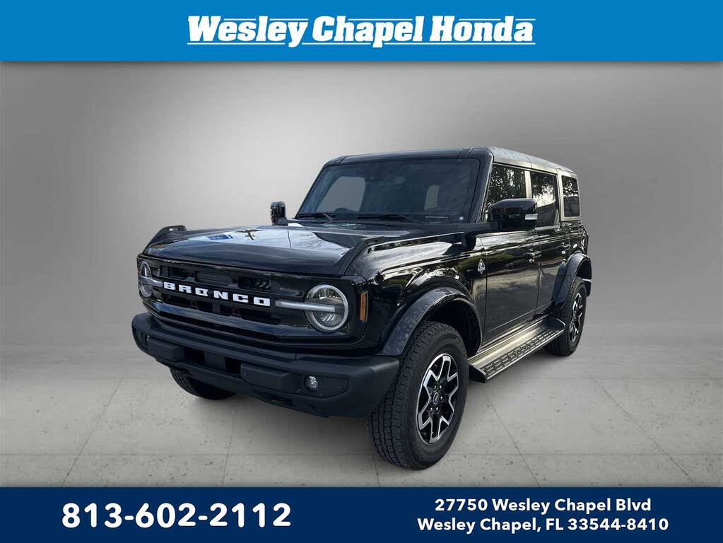 2025 Ford Bronco Outer Banks 4-Door 4WD