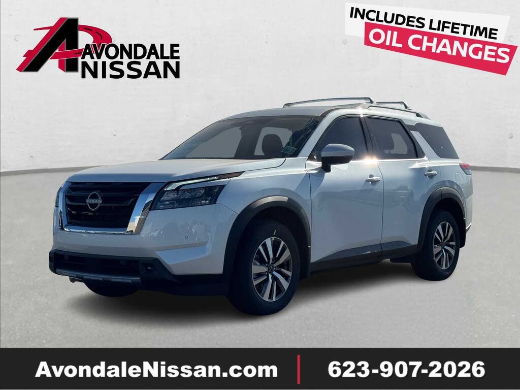 2025 Nissan Pathfinder SL FWD