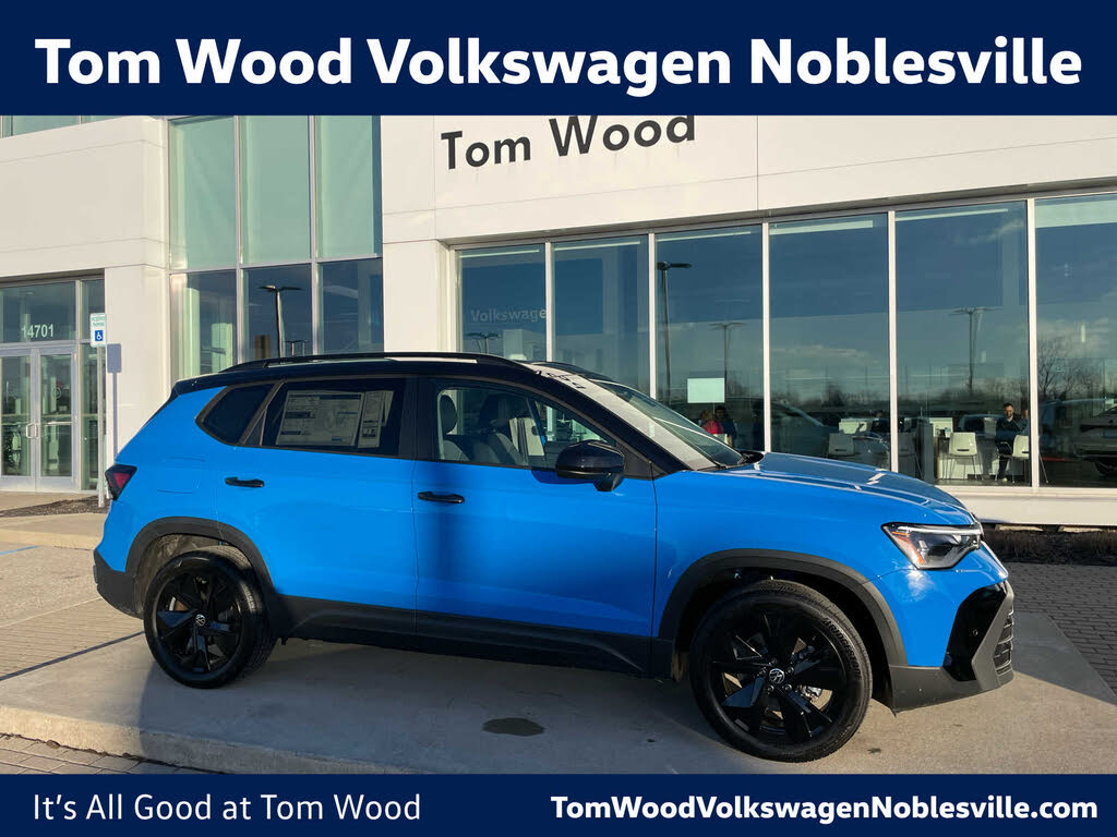 2026 Volkswagen Taos SE Black FWD