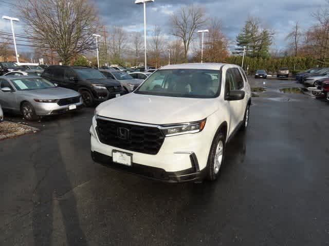 2023 Honda Pilot LX AWD