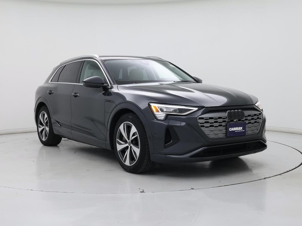 2024 Audi Q8 e-tron quattro Premium Plus AWD