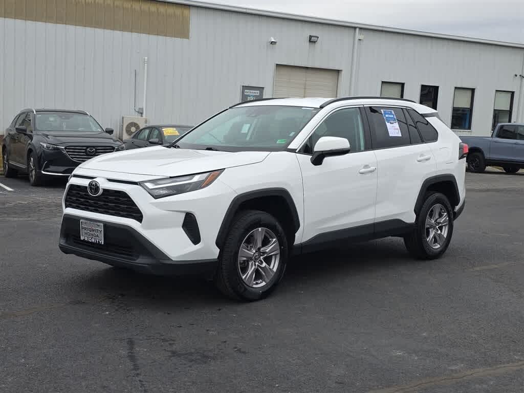 2024 Toyota RAV4 XLE AWD