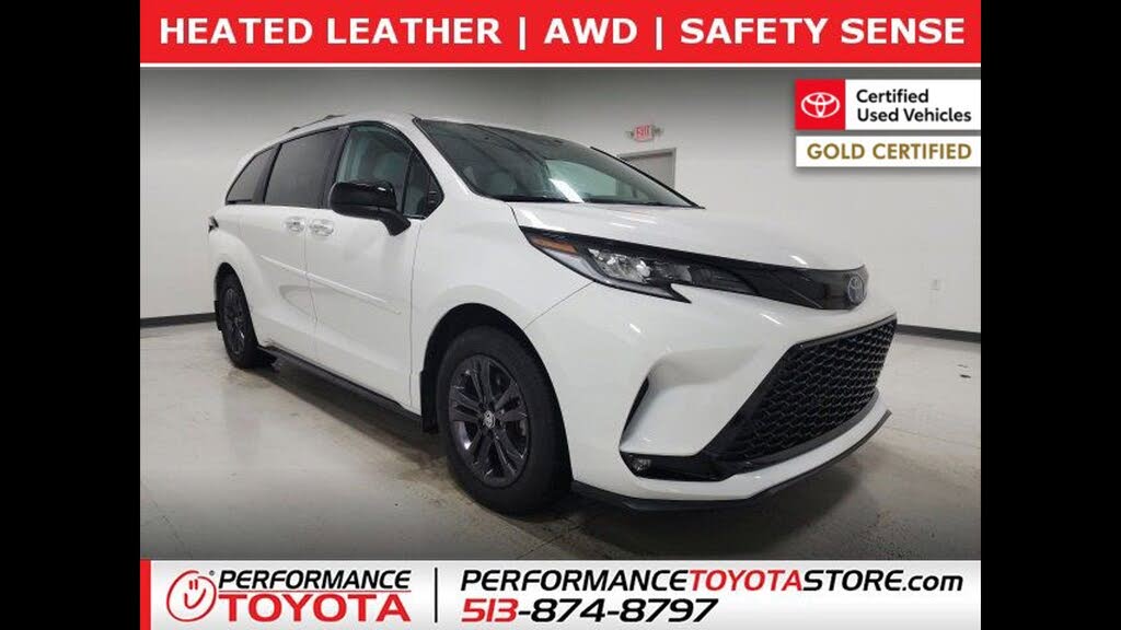 2025 Toyota Sienna XSE 7-Passenger AWD