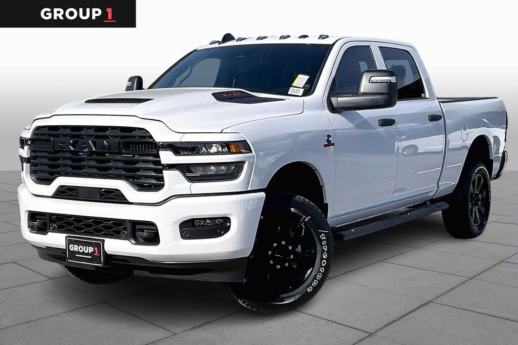 2026 RAM 2500 Black Express Crew Cab 4WD