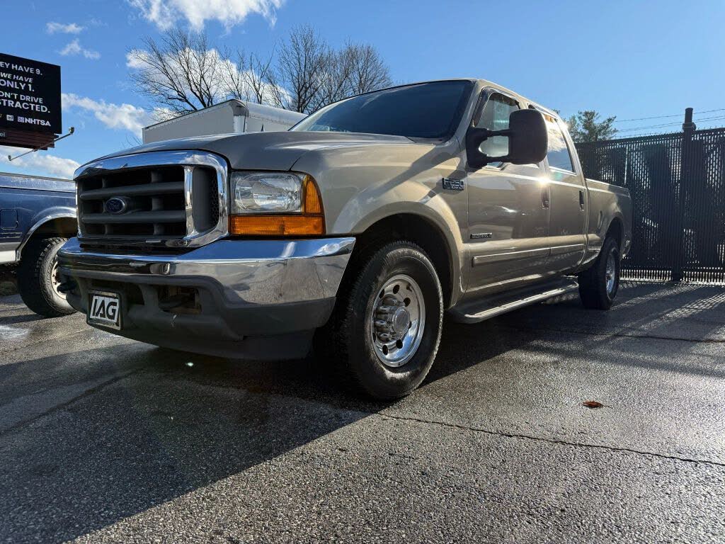 2001 Ford F-250 Super Duty XLT Crew Cab LB