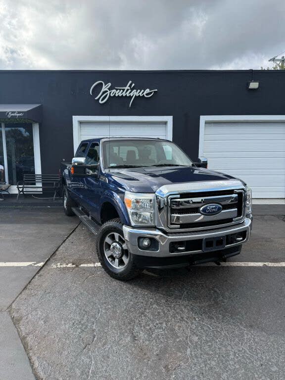 2011 Ford F-250 Super Duty Lariat Crew Cab 4WD