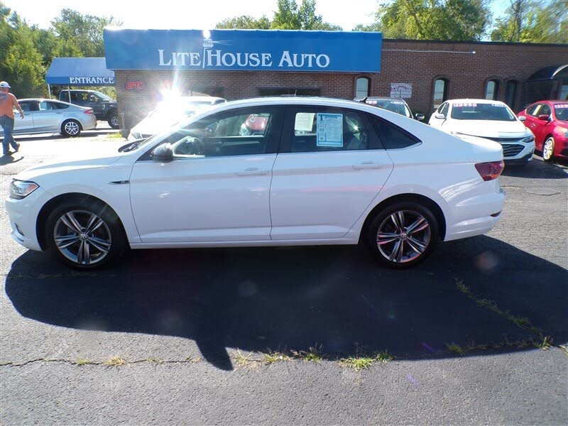 2019 Volkswagen Jetta R-Line FWD