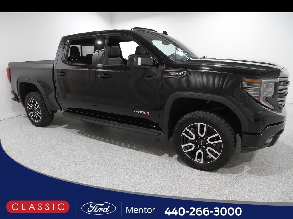 2024 GMC Sierra 1500 AT4 Crew Cab 4WD