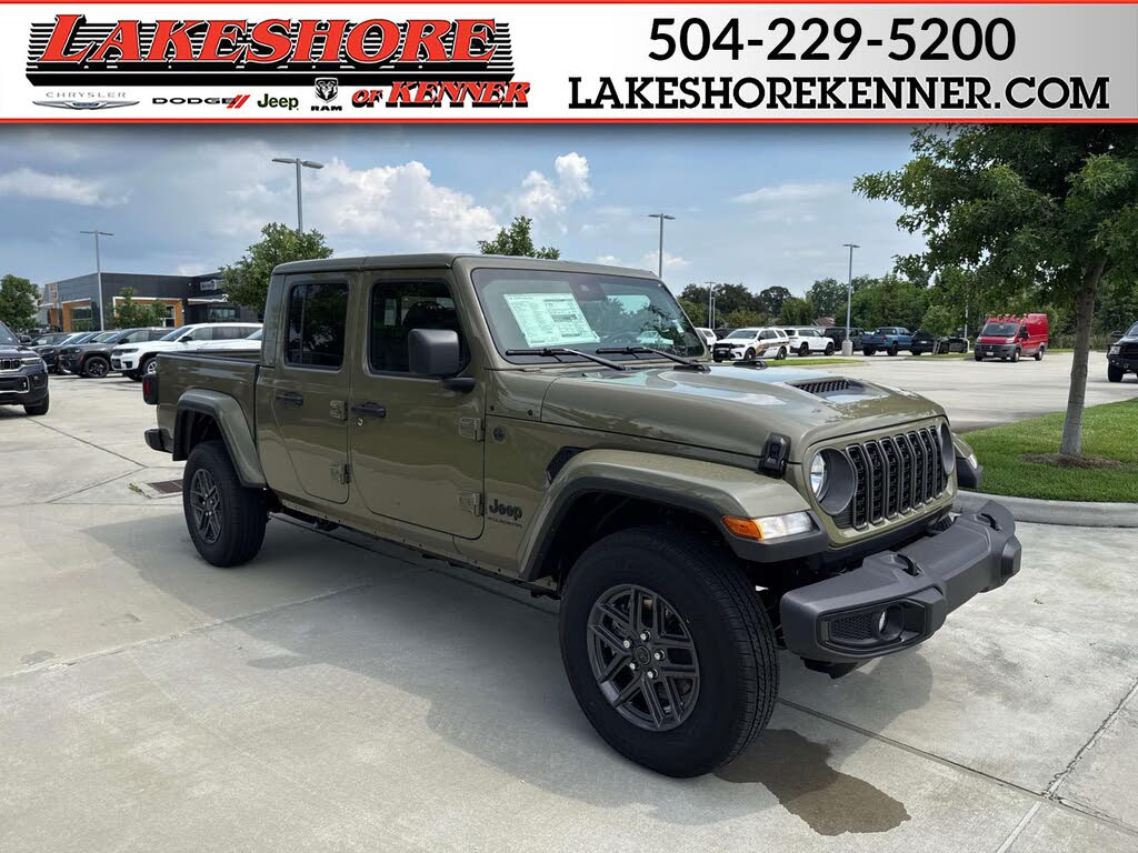 2025 Jeep Gladiator Sport S Crew Cab 4WD