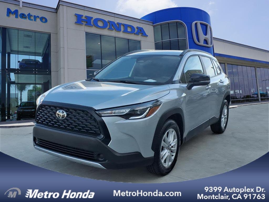 2025 Toyota Corolla Cross LE FWD