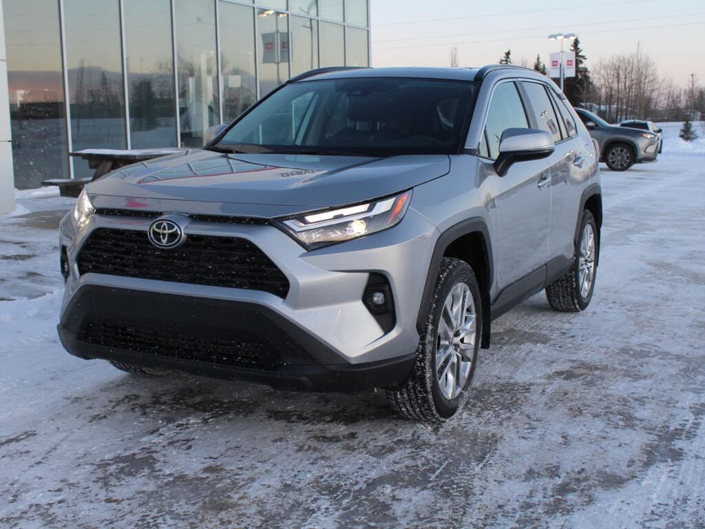 2025 Toyota RAV4 XLE Premium AWD
