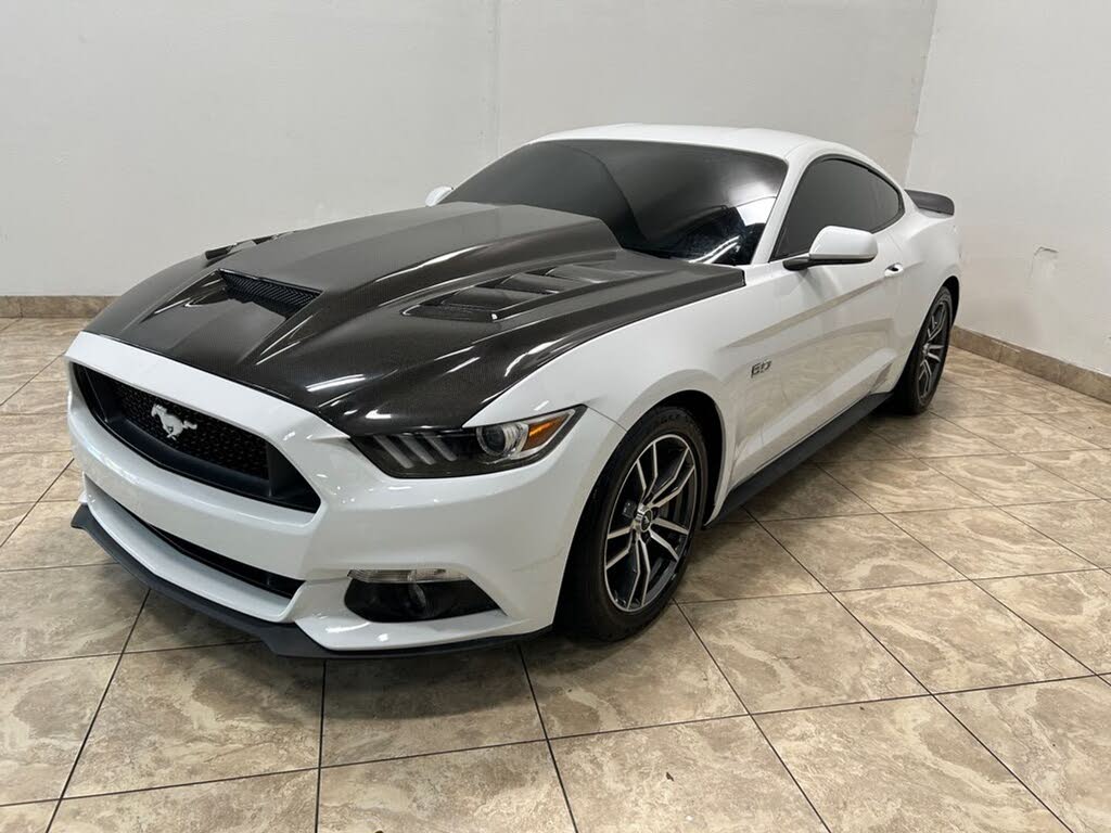 2017 Ford Mustang GT Coupe RWD